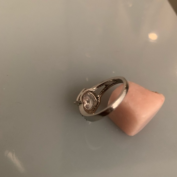 Ring - Picture 2 of 4